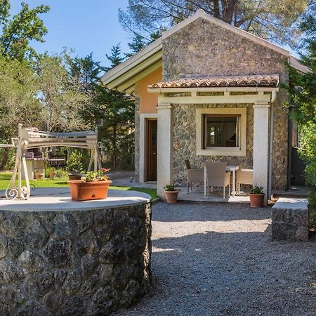 Petrinos Cottage Дафнила Экстерьер фото